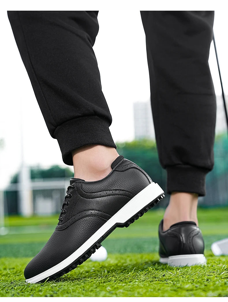 Classic Men’s Waterproof Golf Shoes – Breathable Leather Design
